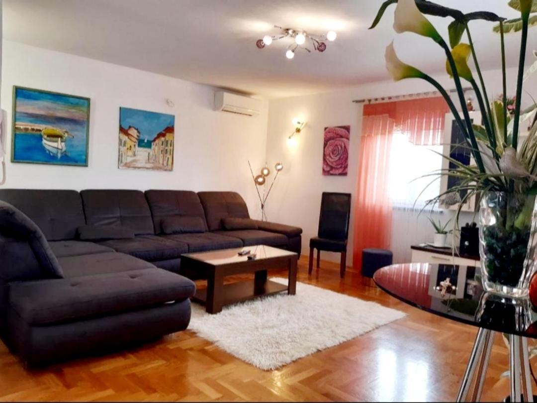Apartment Antonella Fasana Fazana Exterior photo